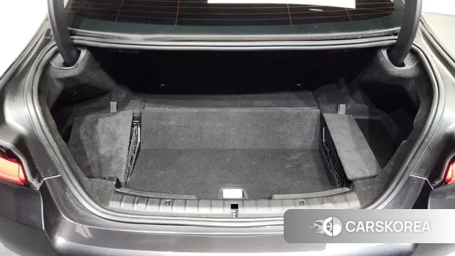 BMW 5 Series (G30) id 3566962 из Кореи 11