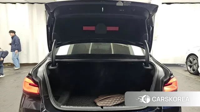 BMW 5 Series (G30) id 3645391 из Кореи 11