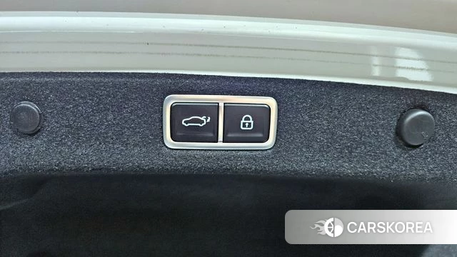Hyundai Grandeur (GN7) id 4414944 из Кореи 11
