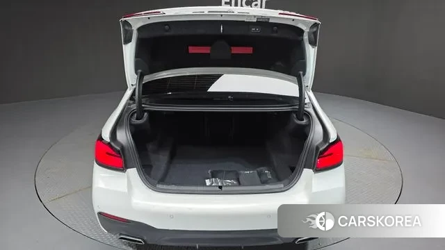 BMW 5 Series (G30) id 3032840 из Кореи 11