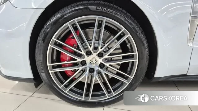 Porsche Panamera (971) id 3044859 из Кореи 11