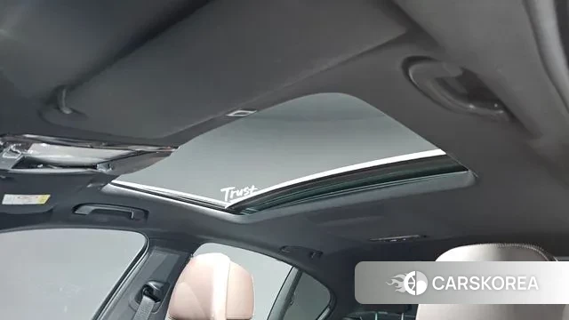 BMW 5 Series (G30) id 3539230 из Кореи 11