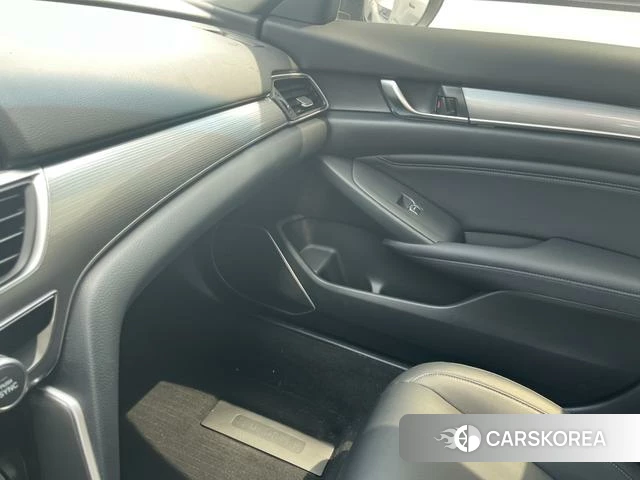 Honda Accord id 4307434 из Китая 11