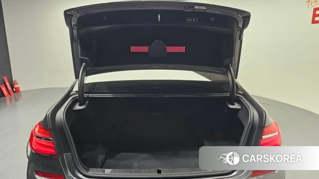 BMW 7 Series (G11) id 3845899 из Кореи 11