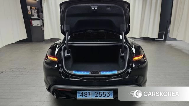 Porsche Taycan id 4879461 из Кореи 11