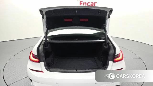 BMW 3 Series (G20) id 3898959 из Кореи 11