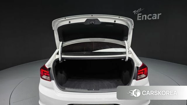 Hyundai The New Avante AD id 3845267 из Кореи 11