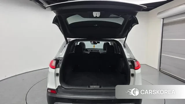 Jeep Cherokee (KL) id 3771812 из Кореи 11