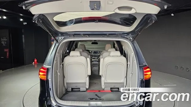 Kia The New Carnival id 2897227 из Кореи 11