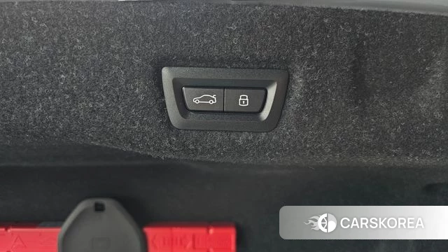 BMW 5 Series (G60) id 3882970 из Кореи 11