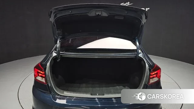 Hyundai The New Avante AD id 3626952 из Кореи 11