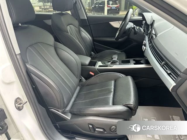 Audi A4L id 4298524 из Китая 11