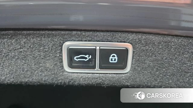 Hyundai Grandeur (GN7) id 3818240 из Кореи 11