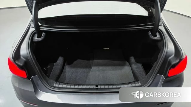 BMW 5 Series (G30) id 4758201 из Кореи 11