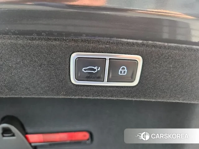 Hyundai Grandeur (GN7) id 3020845 из Кореи 11