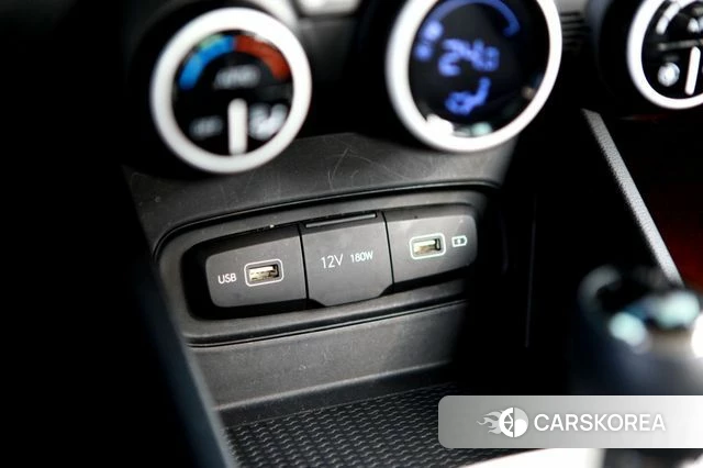 Hyundai Venue id 3877920 из Кореи 11