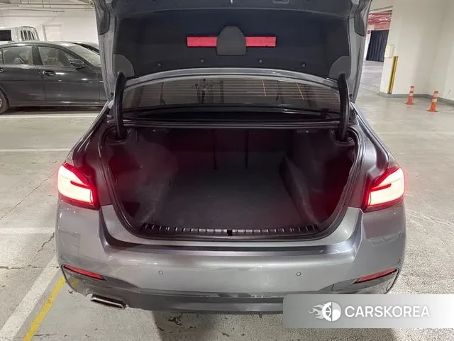 BMW 5 Series (G30) id 3707274 из Кореи 11