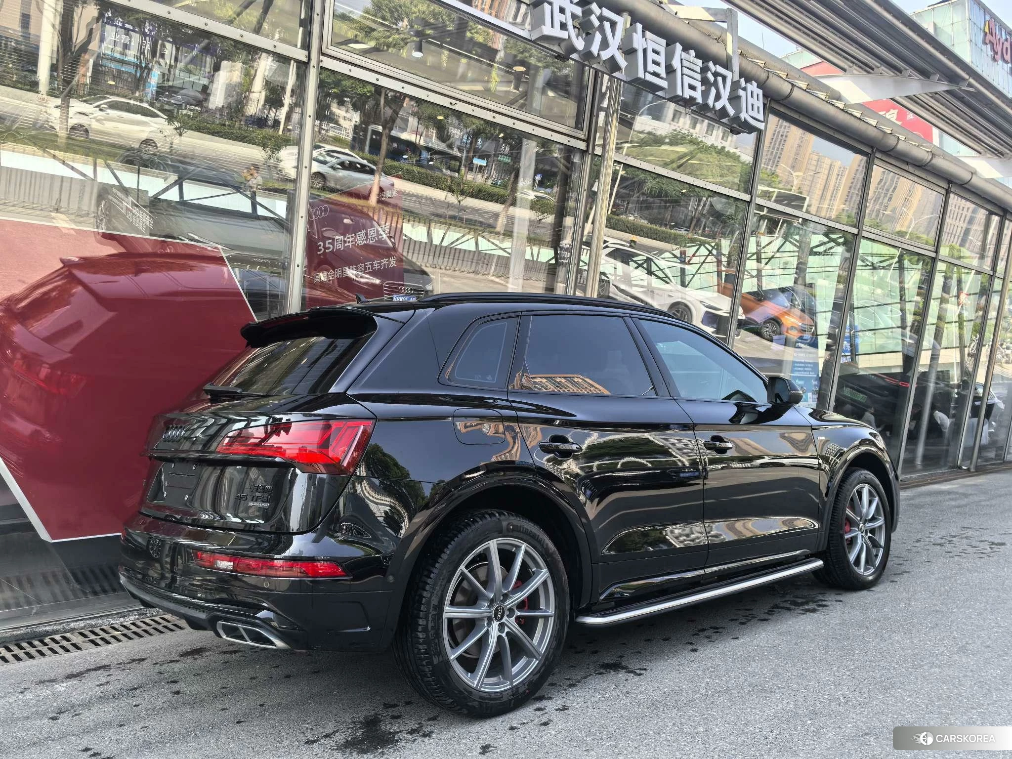 Audi Q5L id 4513570 из Китая 11