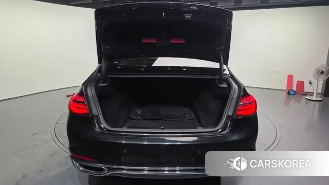 BMW 7 Series (G11) id 3469804 из Кореи 11