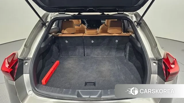 Lexus UX300h id 3512193 из Кореи 11