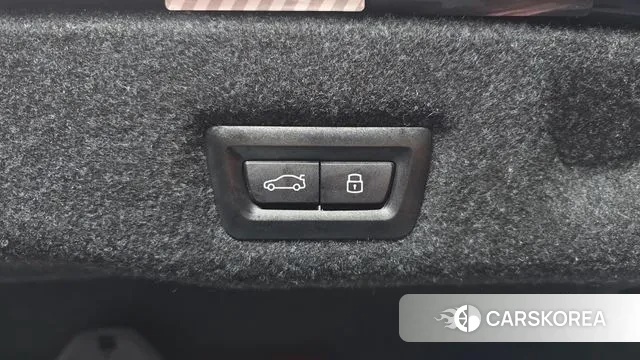 BMW 5 Series (G60) id 3471961 из Кореи 11