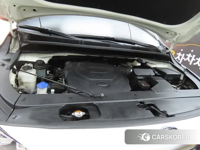 Kia The New Carnival id 2981362 из Кореи 11