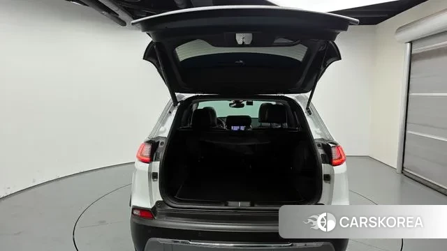 Jeep Cherokee (KL) id 3373748 из Кореи 11