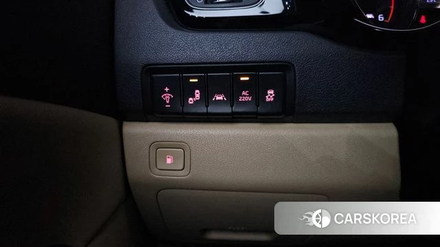 Kia The New Carnival id 4551359 из Кореи 11