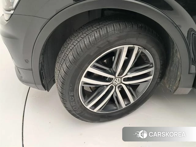 Volkswagen Tiguan Allspace id 4842687 из Кореи 11