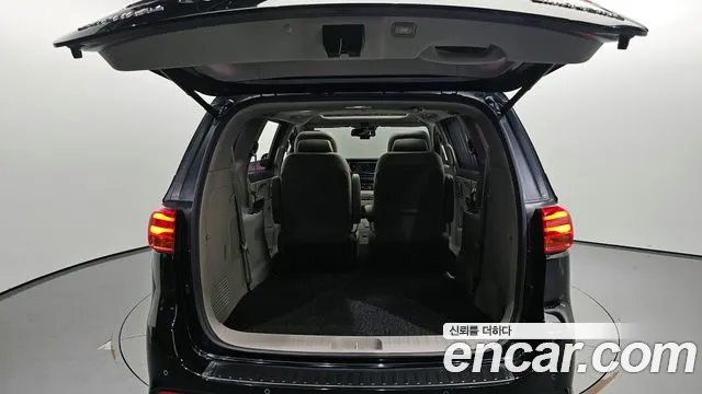 Kia The New Carnival id 2791014 из Кореи 11