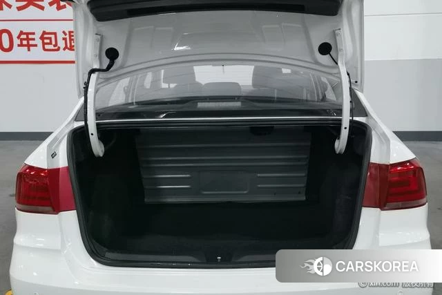 Volkswagen Santana id 4276229 из Китая 11