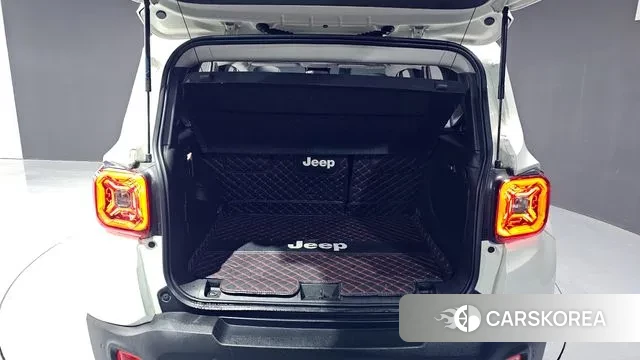 Jeep Renegade id 3611605 из Кореи 11