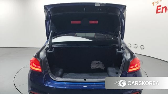 BMW 5 Series (G30) id 3853084 из Кореи 11