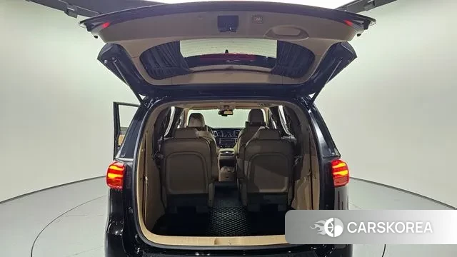 Kia The New Carnival id 3698660 из Кореи 11