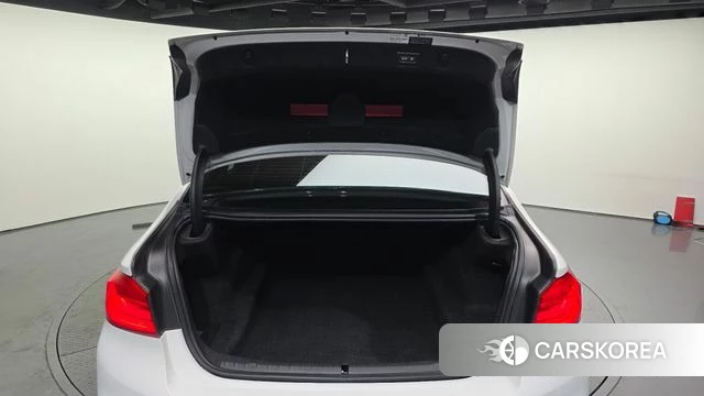 BMW 5 Series (G30) id 4019978 из Кореи 11