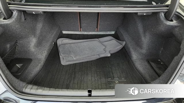 BMW 5 Series (G30) id 3843739 из Кореи 11