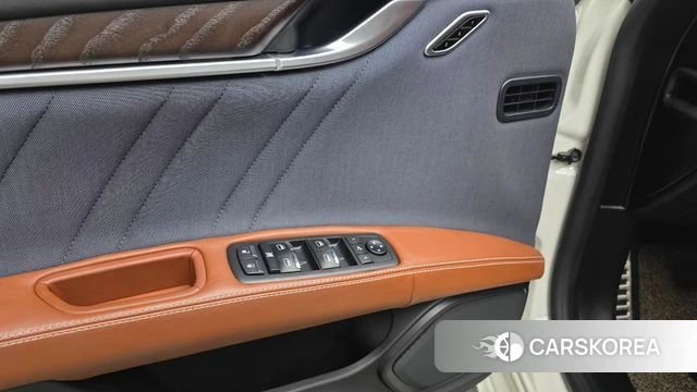 Maserati Ghibli id 4609649 из Кореи 11