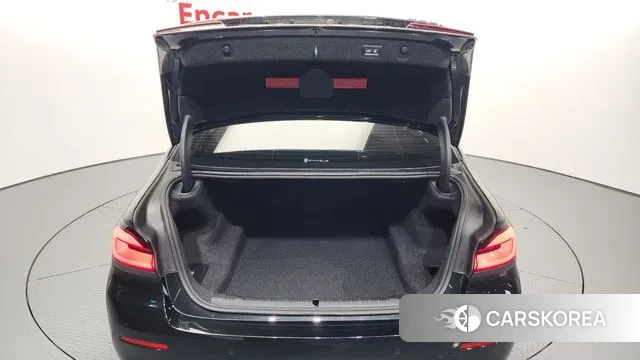 BMW 5 Series (G30) id 3373288 из Кореи 11