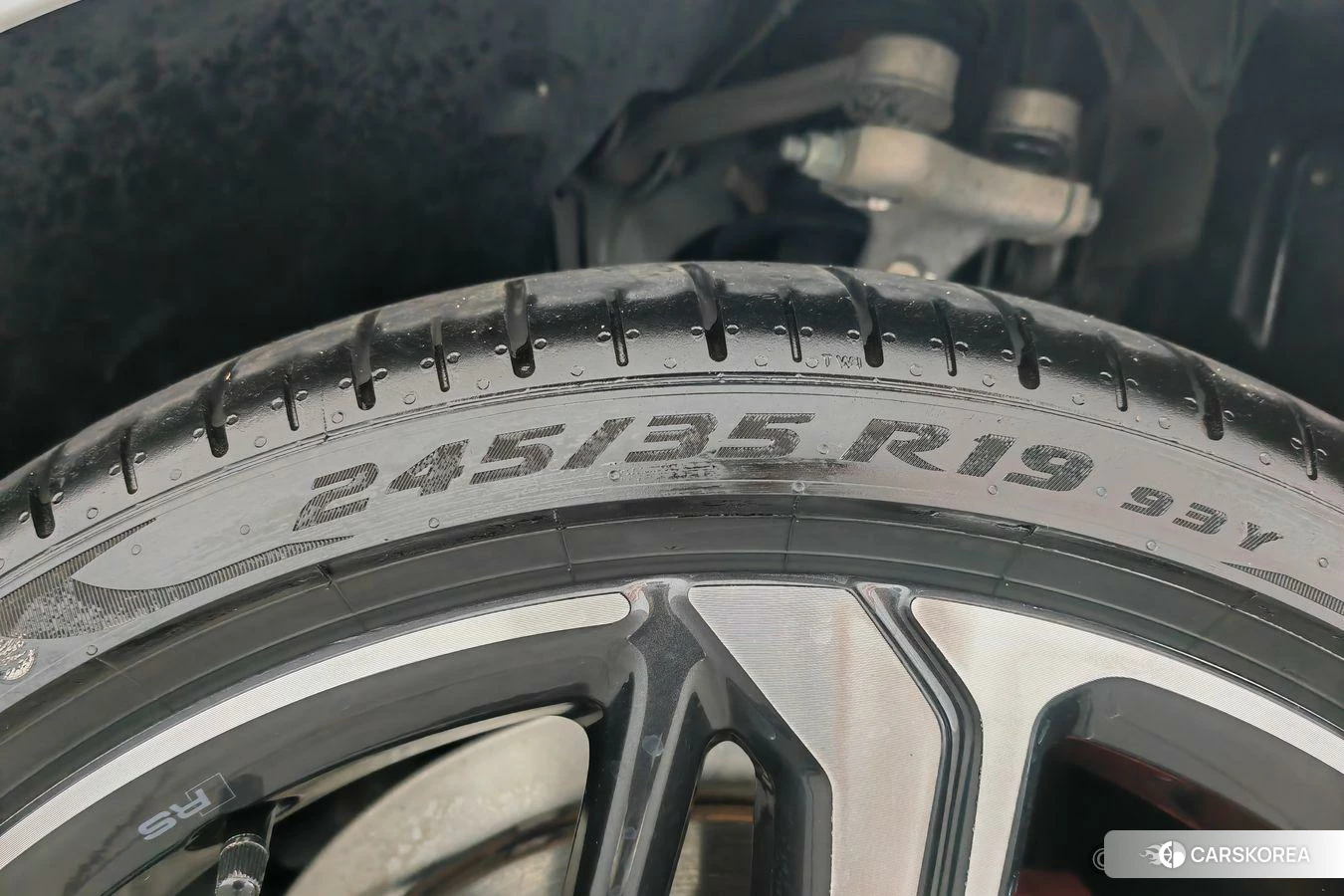 Audi A4L id 4455708 из Китая 11