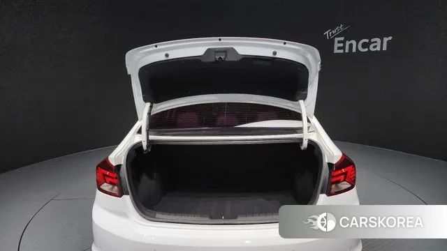 Hyundai The New Avante AD id 3494484 из Кореи 11