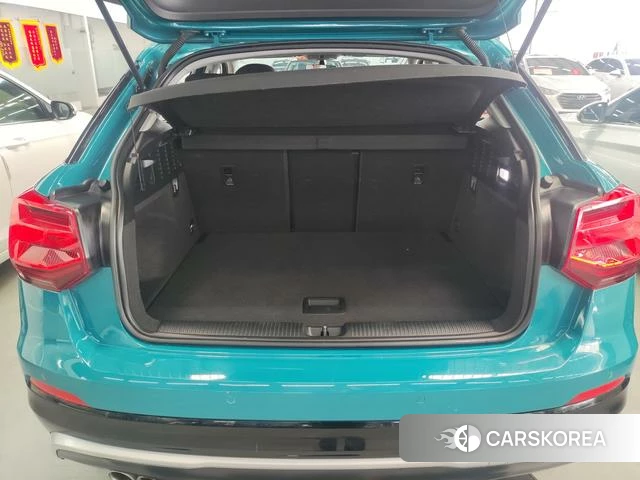 Audi Q2L id 4264069 из Китая 11