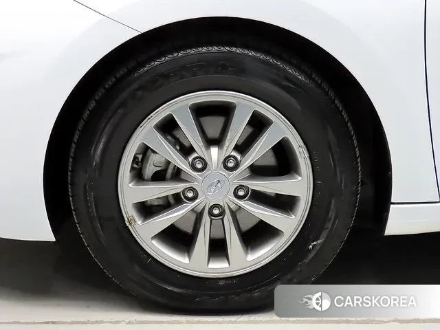 Hyundai The New Avante AD id 3520055 из Кореи 11