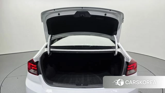 Hyundai The New Avante AD id 3942703 из Кореи 11