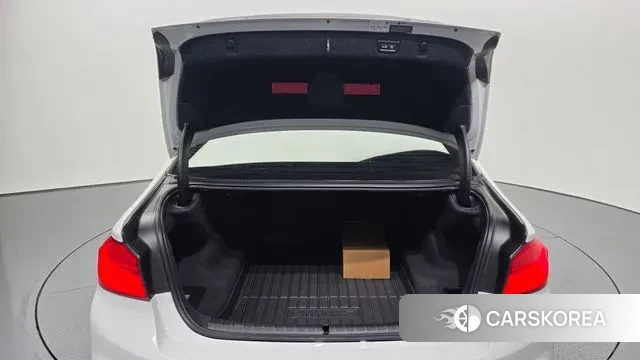 BMW 5 Series (G30) id 3736339 из Кореи 11