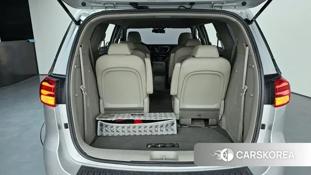 Kia The New Carnival id 3748338 из Кореи 11