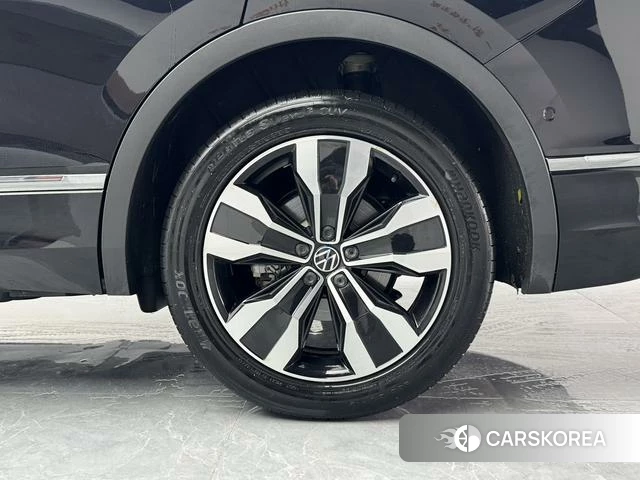 Volkswagen Tiguan L id 4301295 из Китая 11