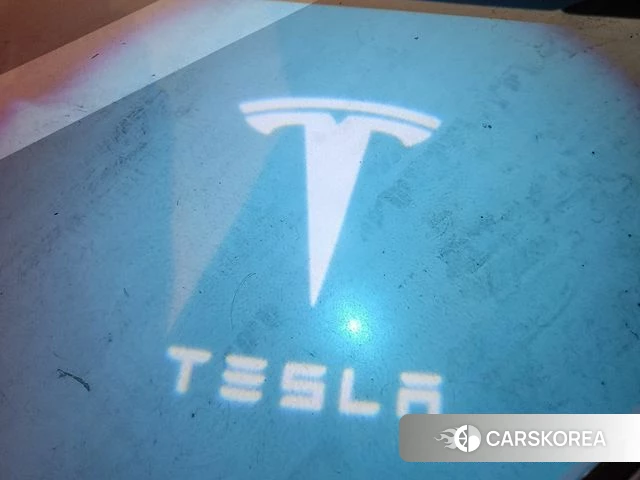 Tesla Model S id 3800720 из Кореи 11