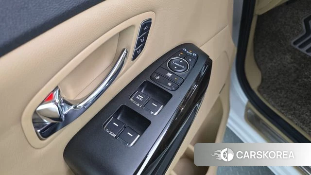 Kia The New Carnival id 4390257 из Кореи 11