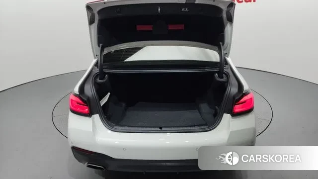 BMW 5 Series (G30) id 3479123 из Кореи 11