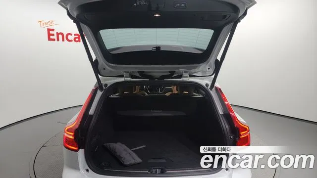 Volvo V60 Cross-Country 2nd Generation id 2732529 из Кореи 11